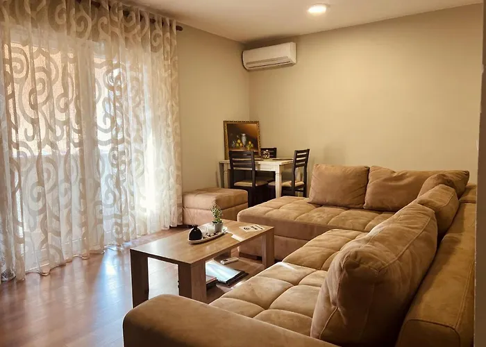 Casa Mia - Modern Apartment Near The City Center